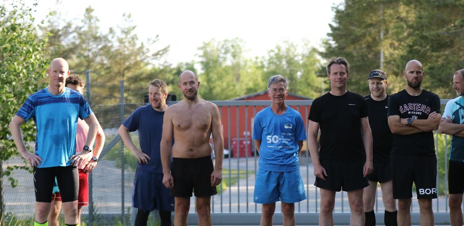 12 deltagere i debuten til Rosa Runden